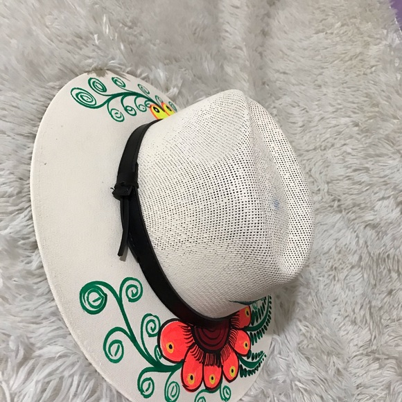 Hand painted Mexican hat - Picture 7 of 11